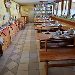 Kindererlebnis- Und Biobauernhof Hipp-bruckner