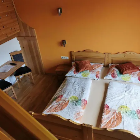 Kindererlebnis- Und Biobauernhof Hipp-bruckner Vakantieboerderij *