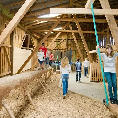 Kindererlebnis- Und Biobauernhof Hipp-bruckner