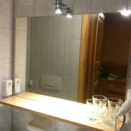 Kindererlebnis- Und Biobauernhof Hipp-bruckner * Wornharts