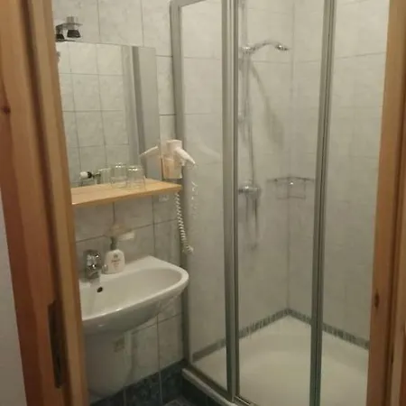 Kindererlebnis- Und Biobauernhof Hipp-bruckner