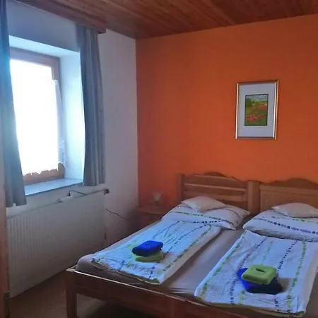 Lantgård Kindererlebnis- Und Biobauernhof Hipp-bruckner *