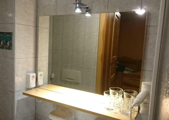 Kindererlebnis- Und Biobauernhof Hipp-bruckner * Wornharts